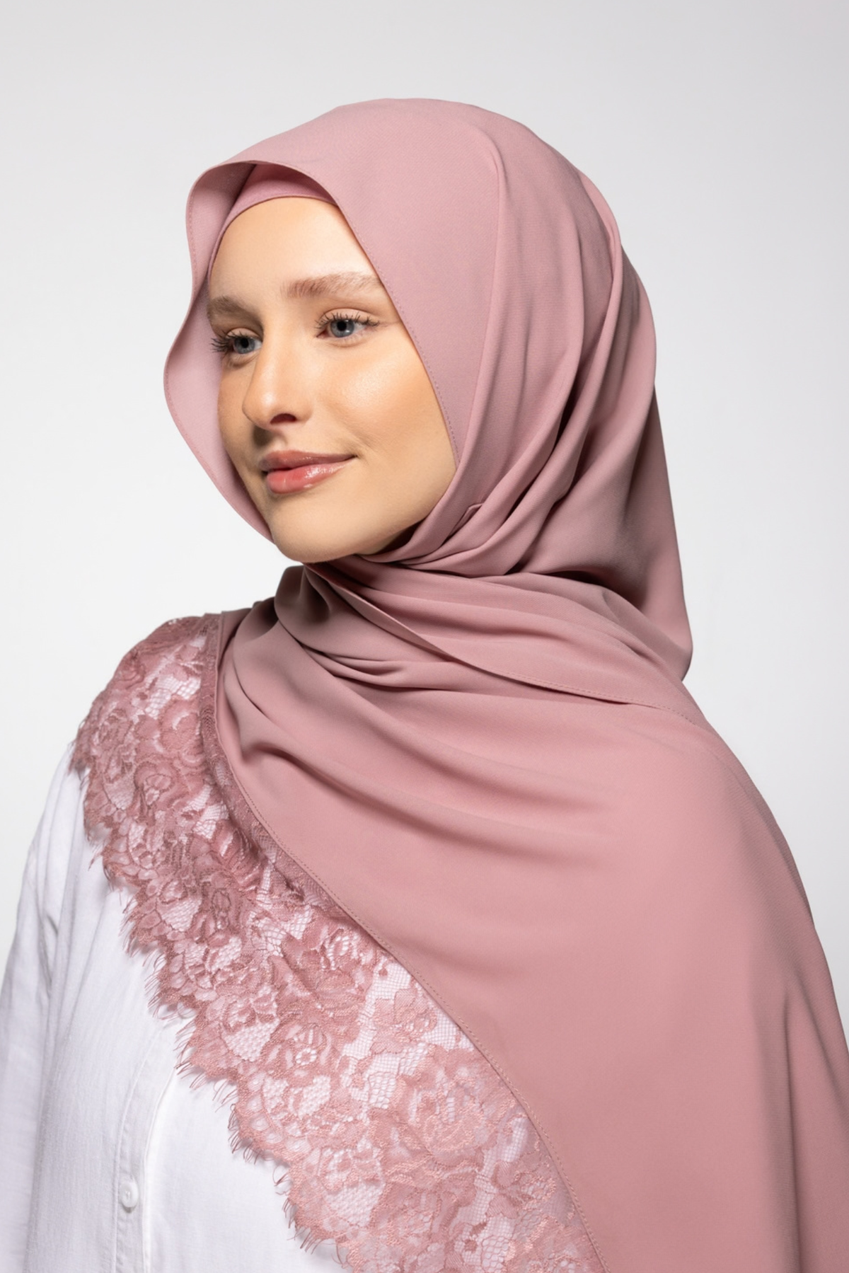 Lokum — Instant Lace Chiffon Hijab with Built-in Magnets