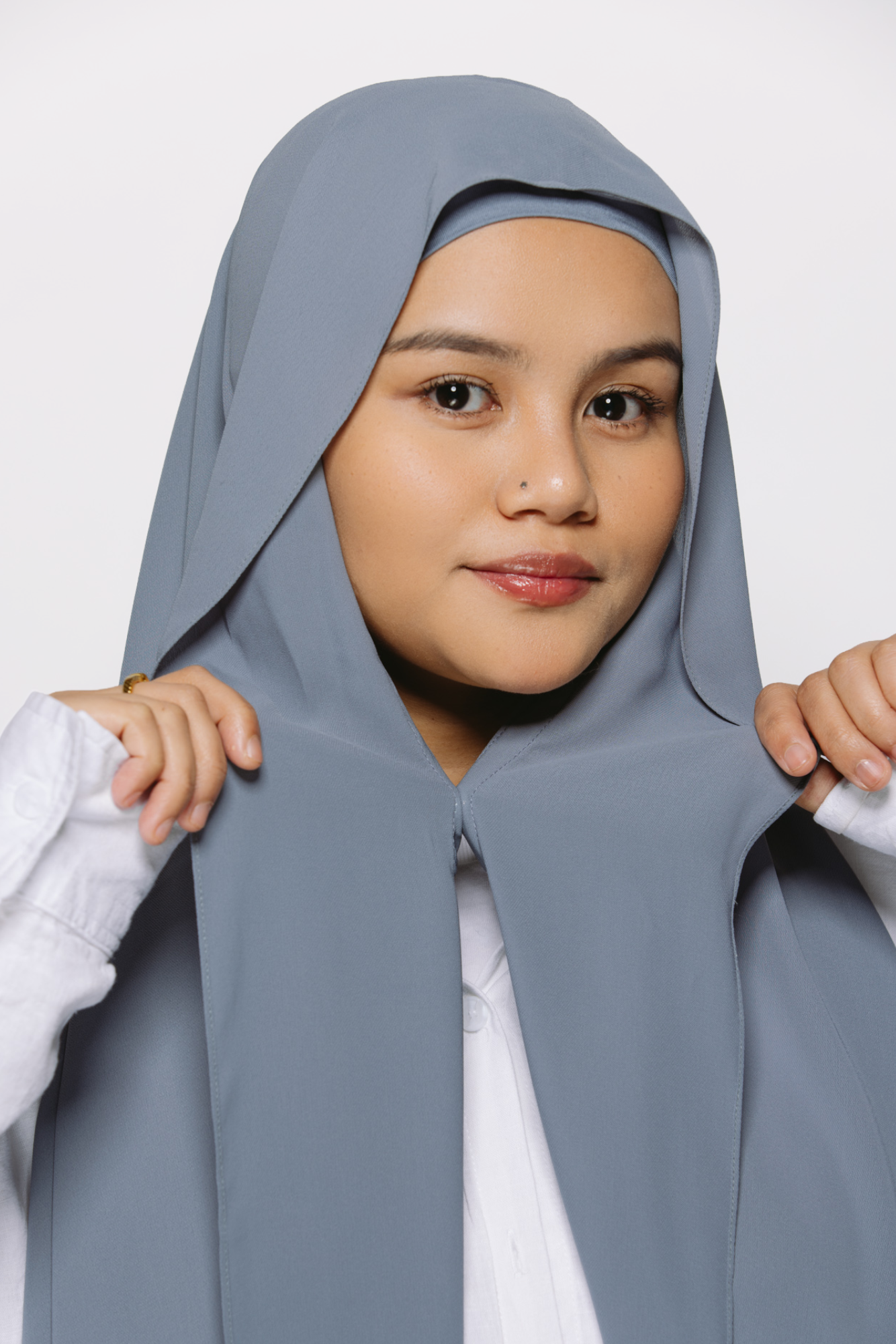 Mavi — Instant Chiffon Hijab with Built-in Magnets