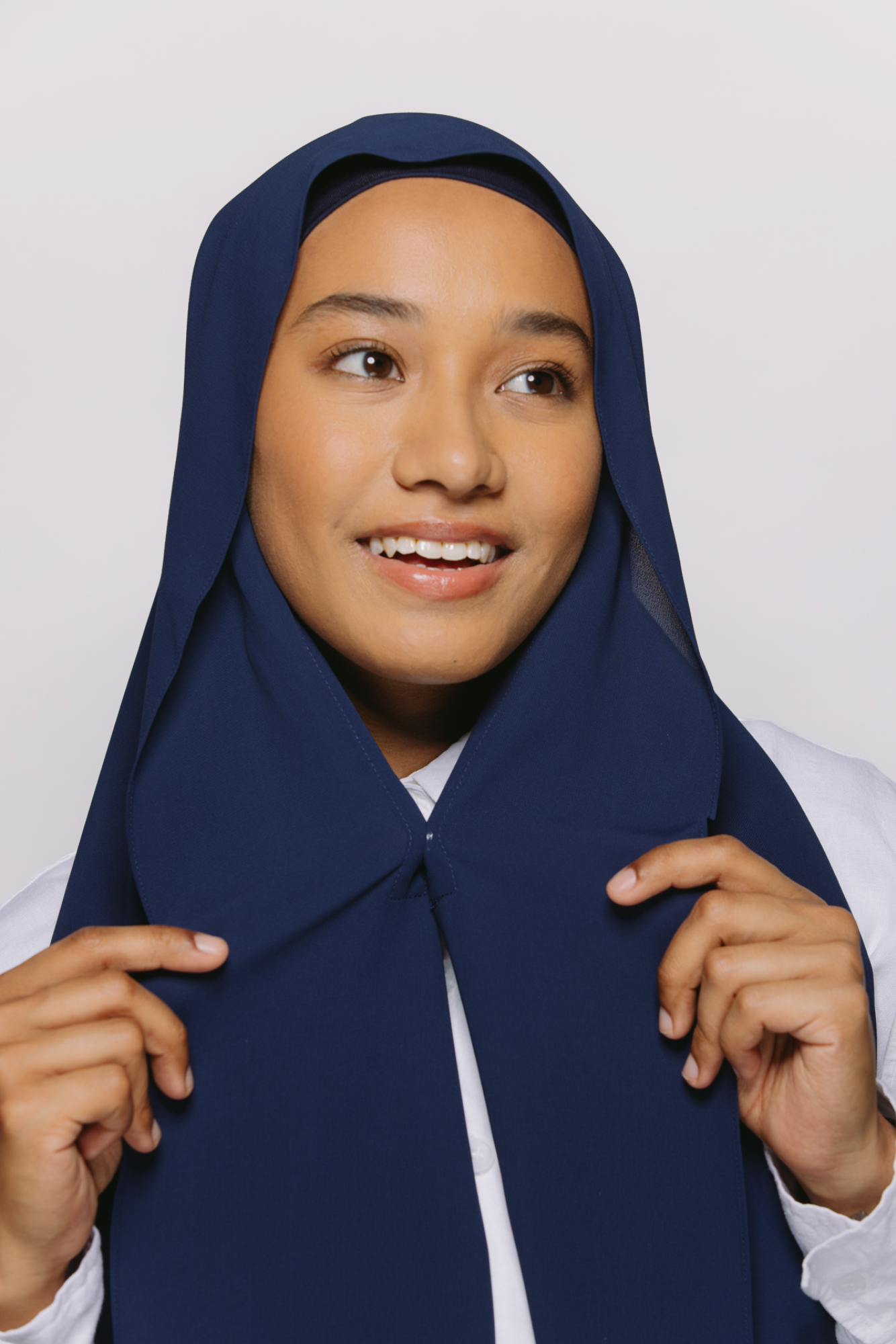 Midnight Ocean — Instant Chiffon Hijab with Built-in Magnets