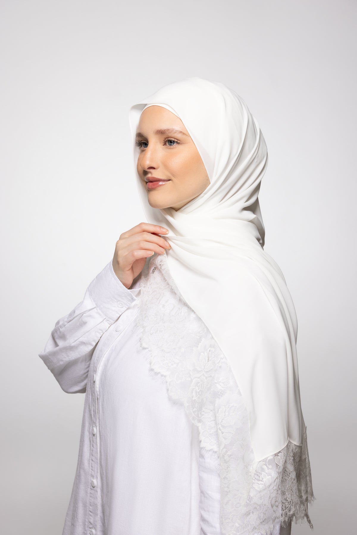 Meringue — Instant Lace Chiffon Hijab with Built-in Magnets