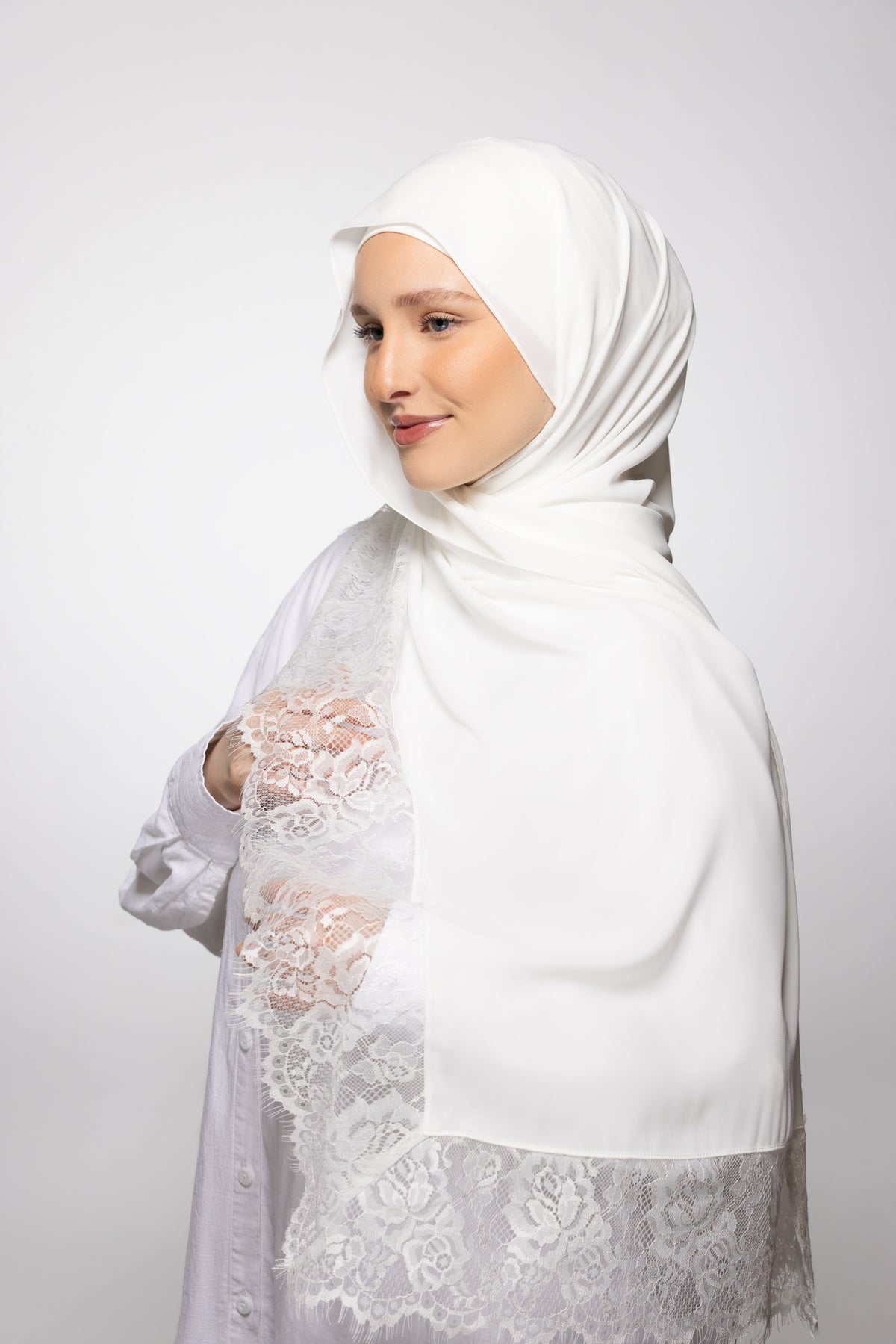 Meringue — Instant Lace Chiffon Hijab with Built-in Magnets