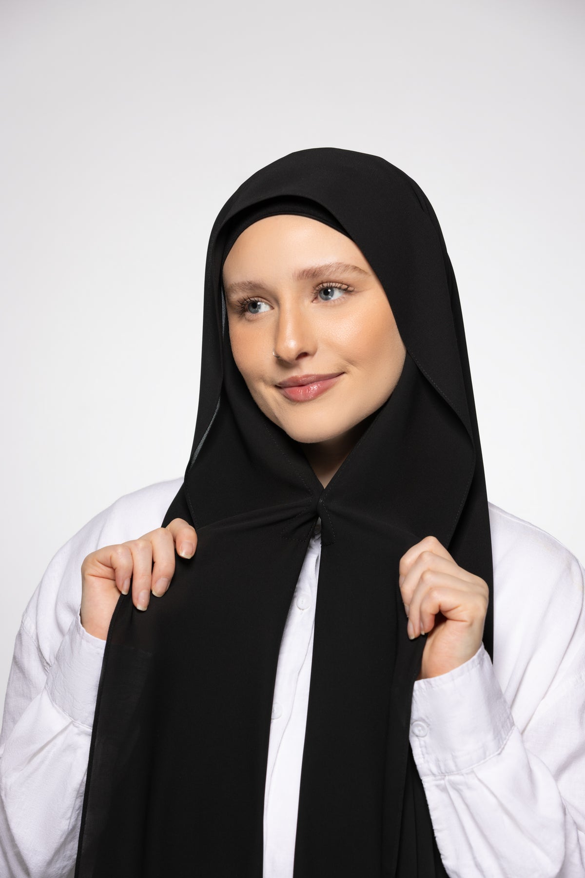 Caviar — Instant Lace Chiffon Hijab with Built-in Magnets
