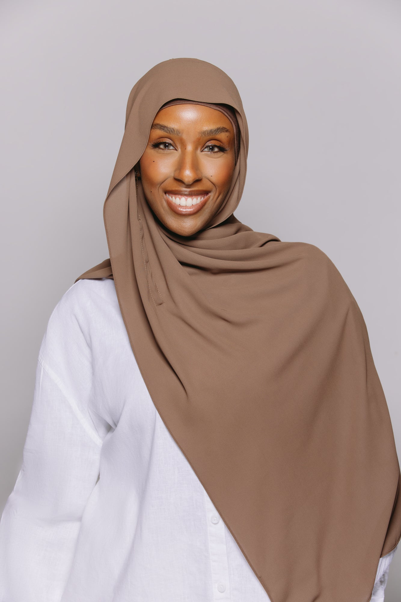 Mira — Instant Chiffon Hijab with Built-in Magnets