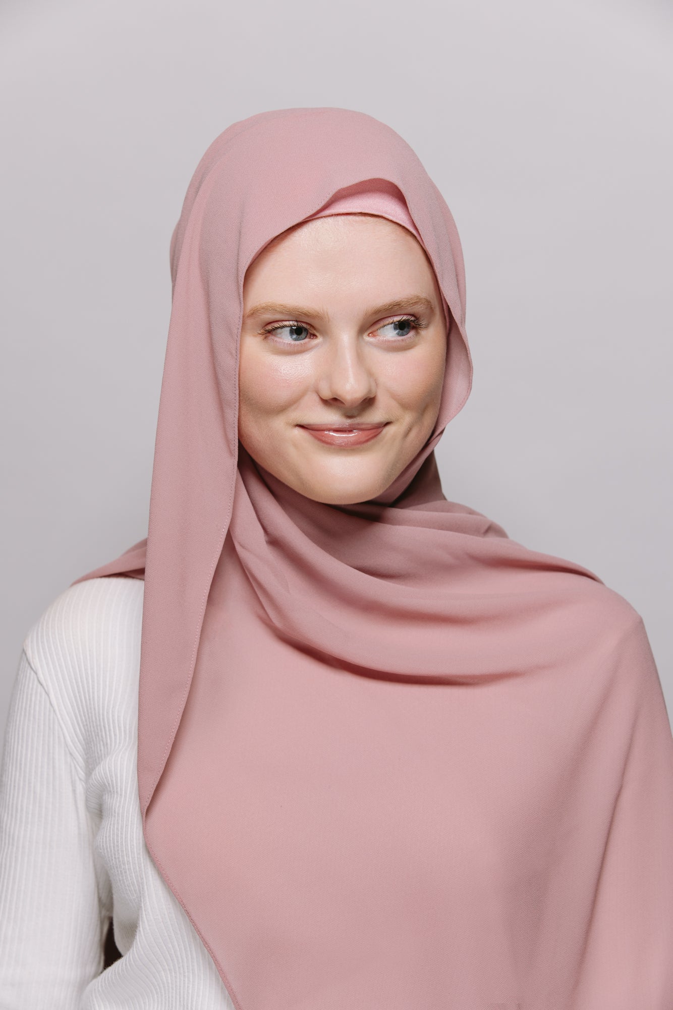 Dusty Rose — Instant Chiffon Hijab with Built-in Magnets