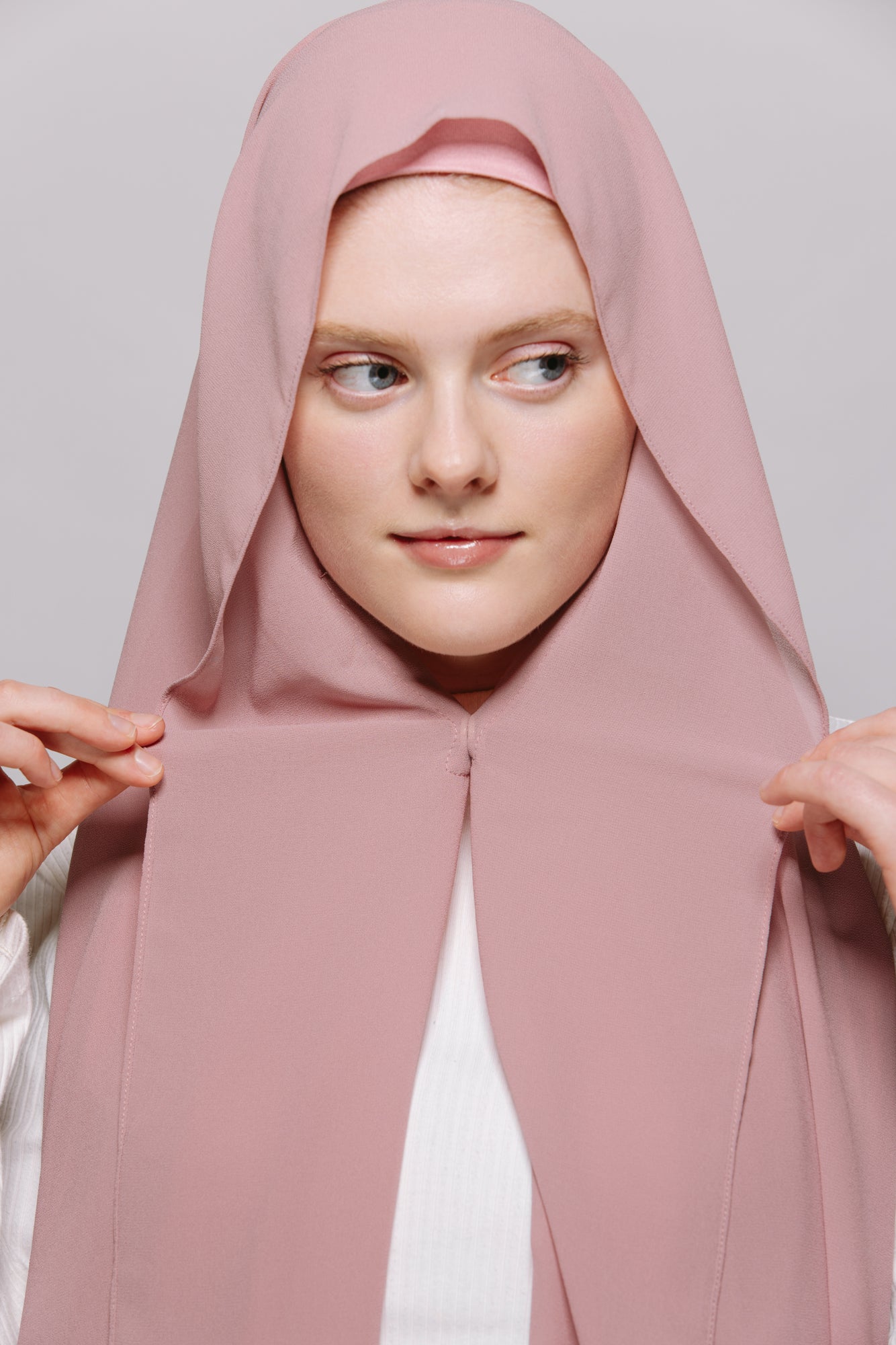 Dusty Rose — Instant Chiffon Hijab with Built-in Magnets