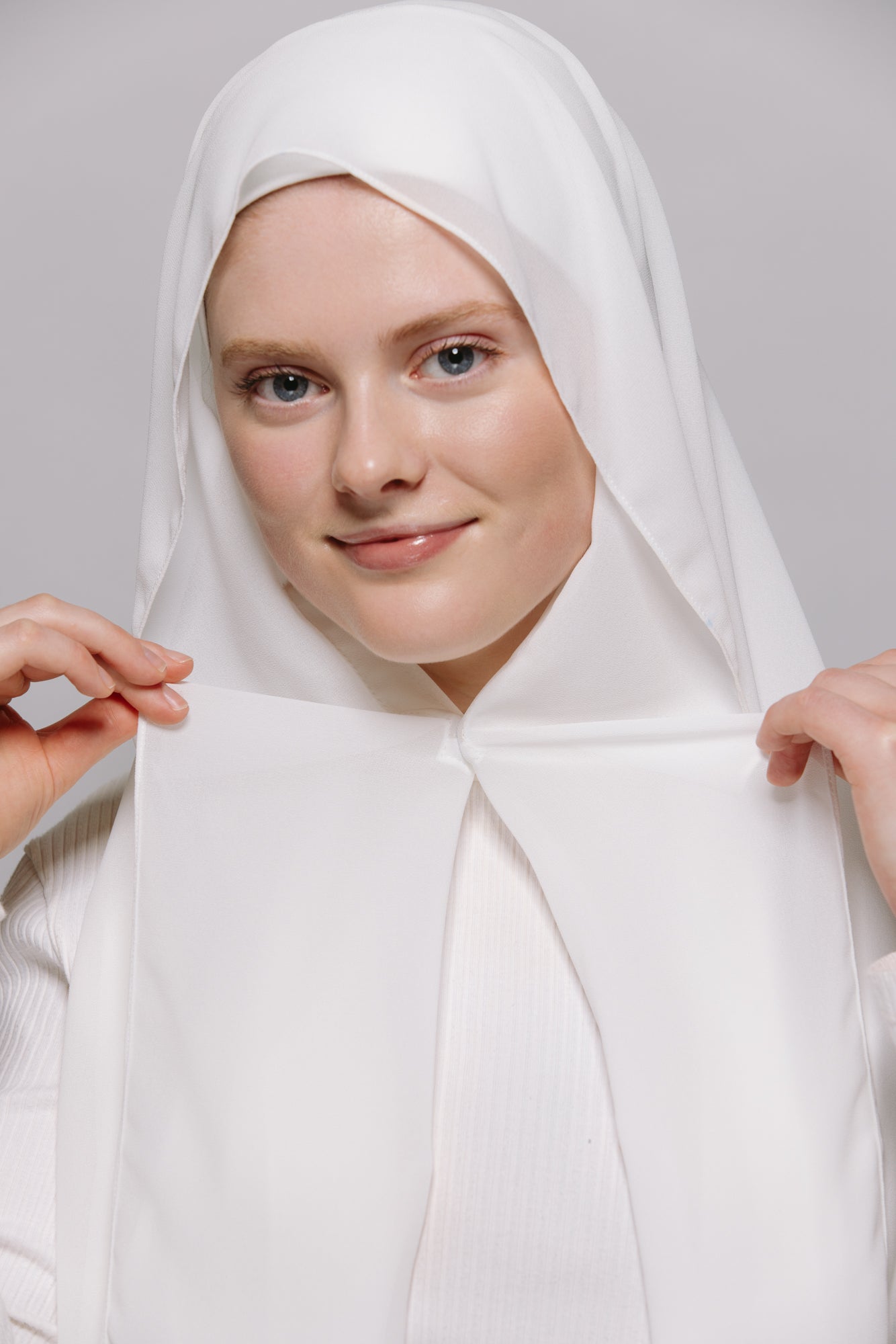 Pamuk White — Instant Chiffon Hijab with Built-in Magnets