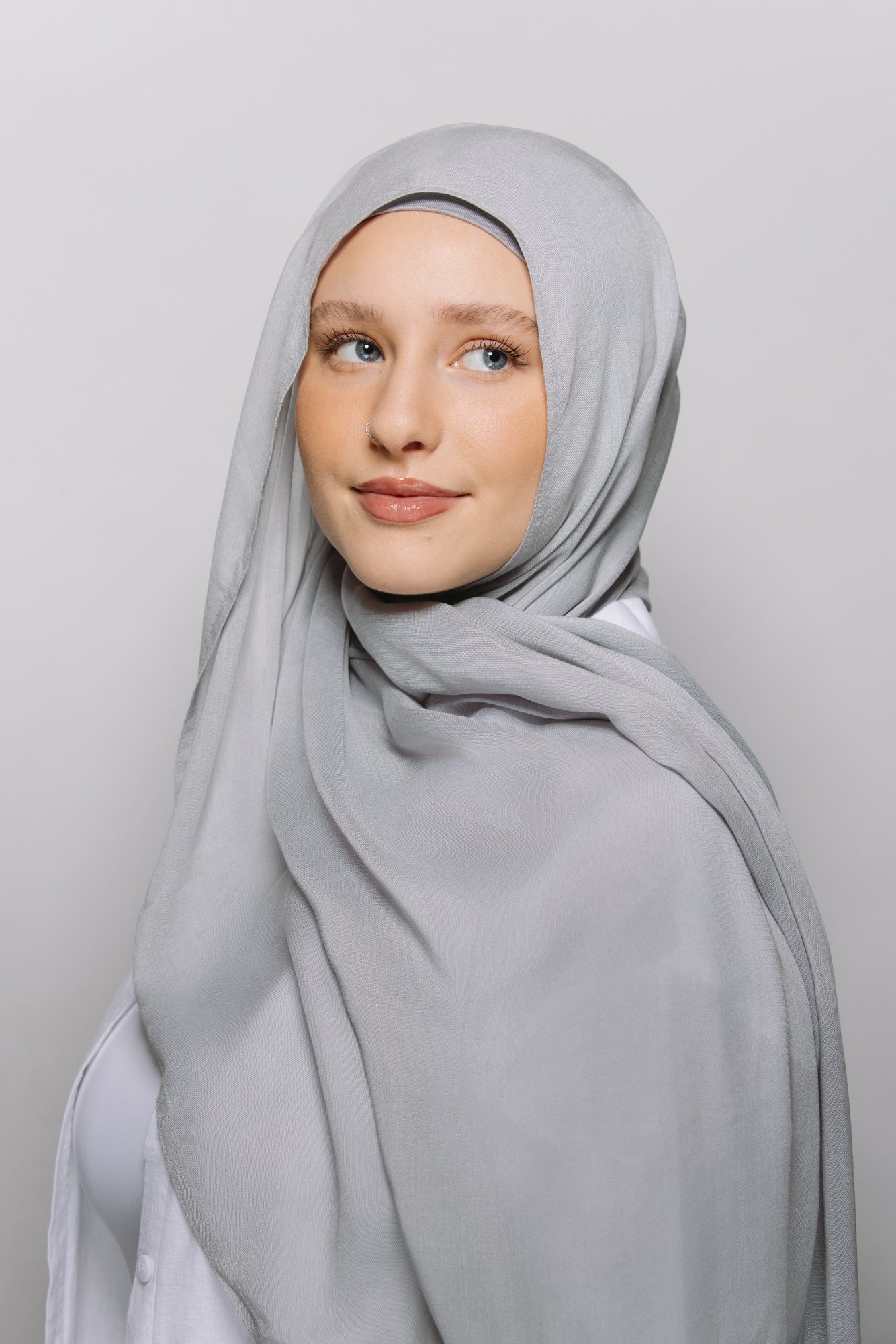 Glacier — Instant Modal Hijab with Matching Magnets