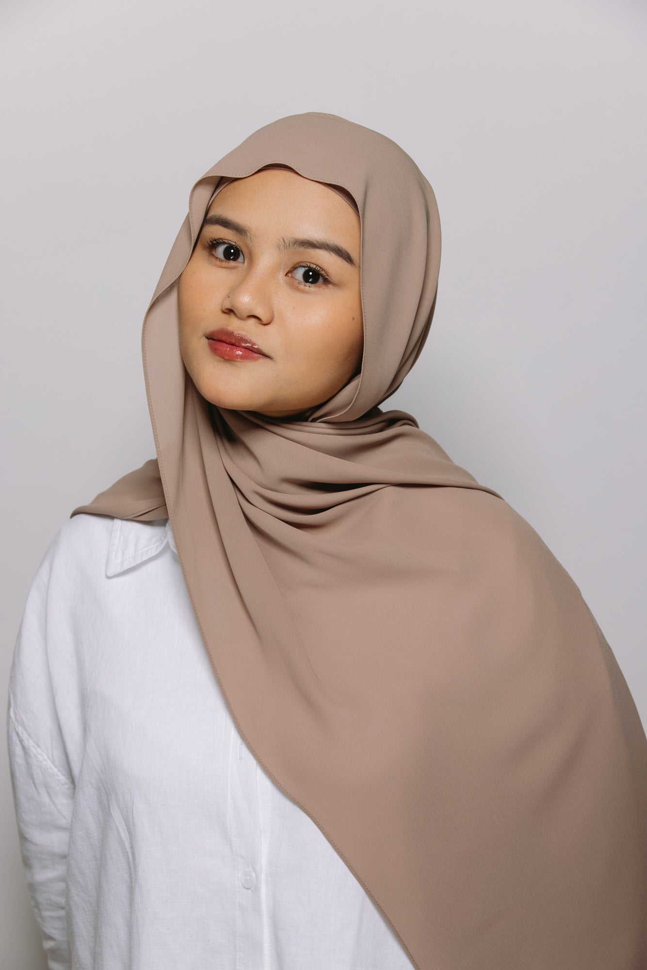 Praline — Instant Chiffon Hijab with Built-in Magnets