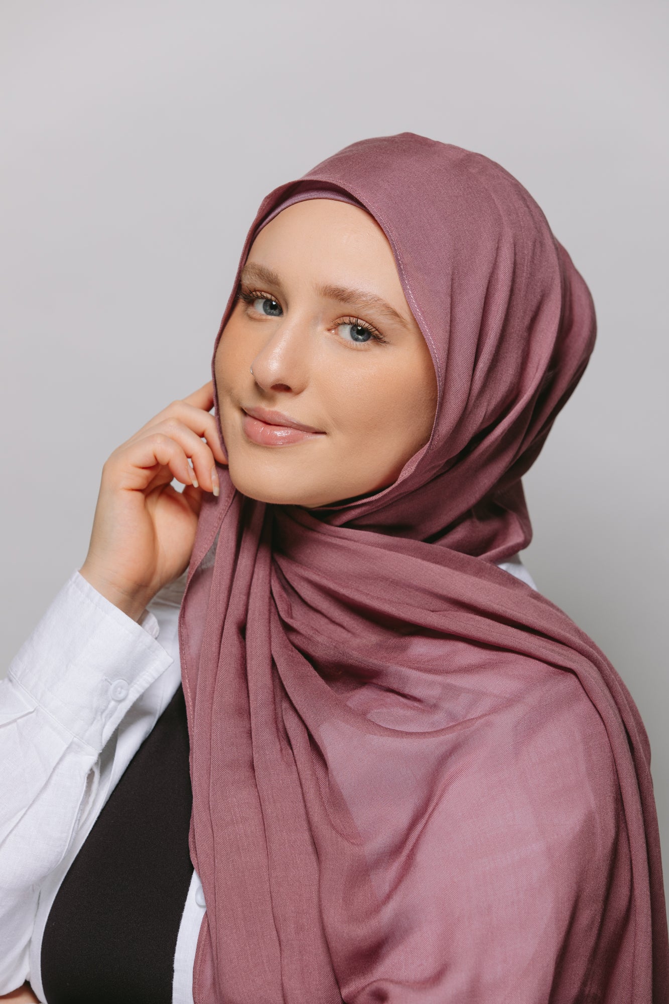 Mulberry — Instant Modal Hijab with Matching Magnets