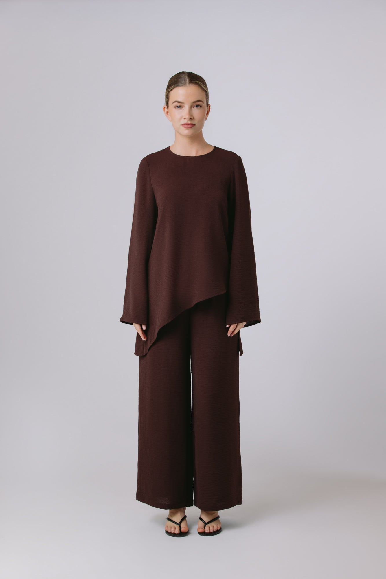 Naya — Asymmetric Set (Chestnut)