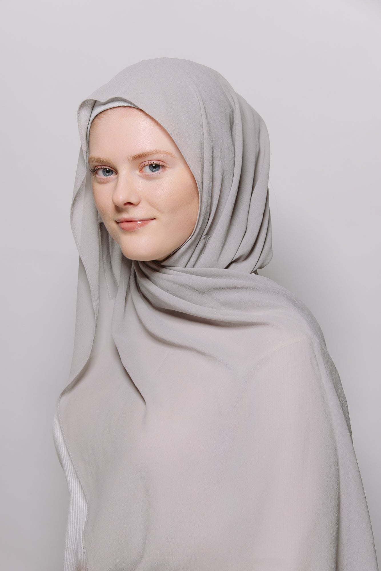 Oyster Grey — Instant Chiffon Hijab with Built-in Magnets