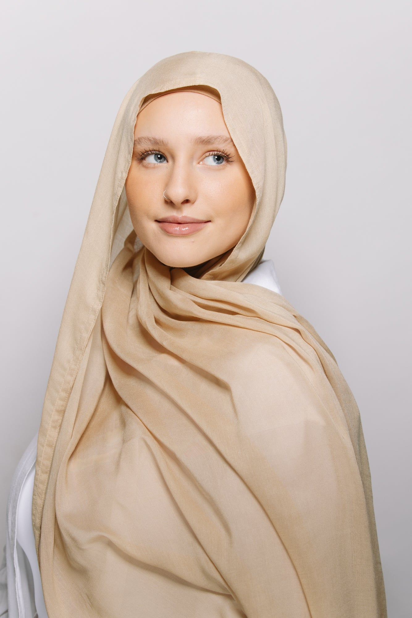 Fawn — Instant Modal Hijab with Matching Magnets