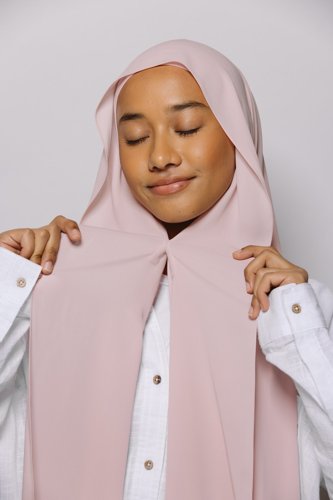 Musk — Instant Chiffon Hijab with Built-in Magnets