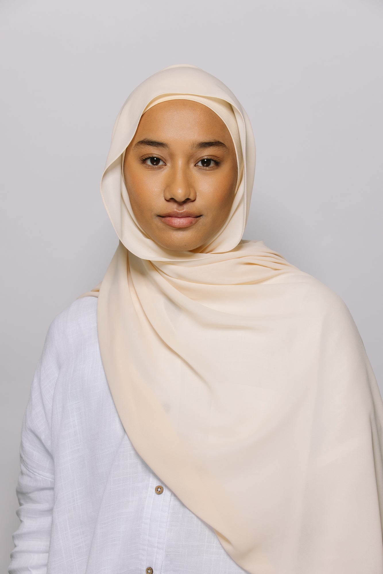 Shell — Instant Chiffon Hijab with Built-in Magnets