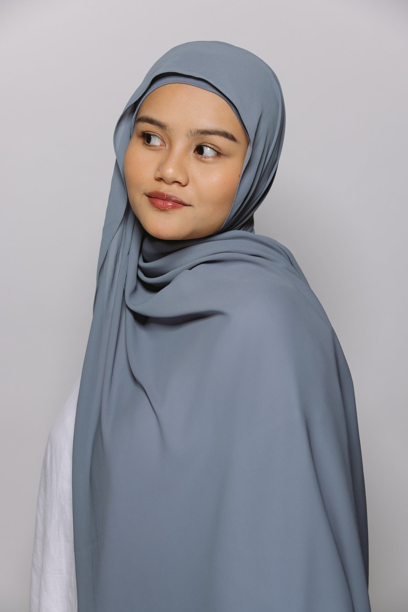 Mavi — Instant Chiffon Hijab with Built-in Magnets