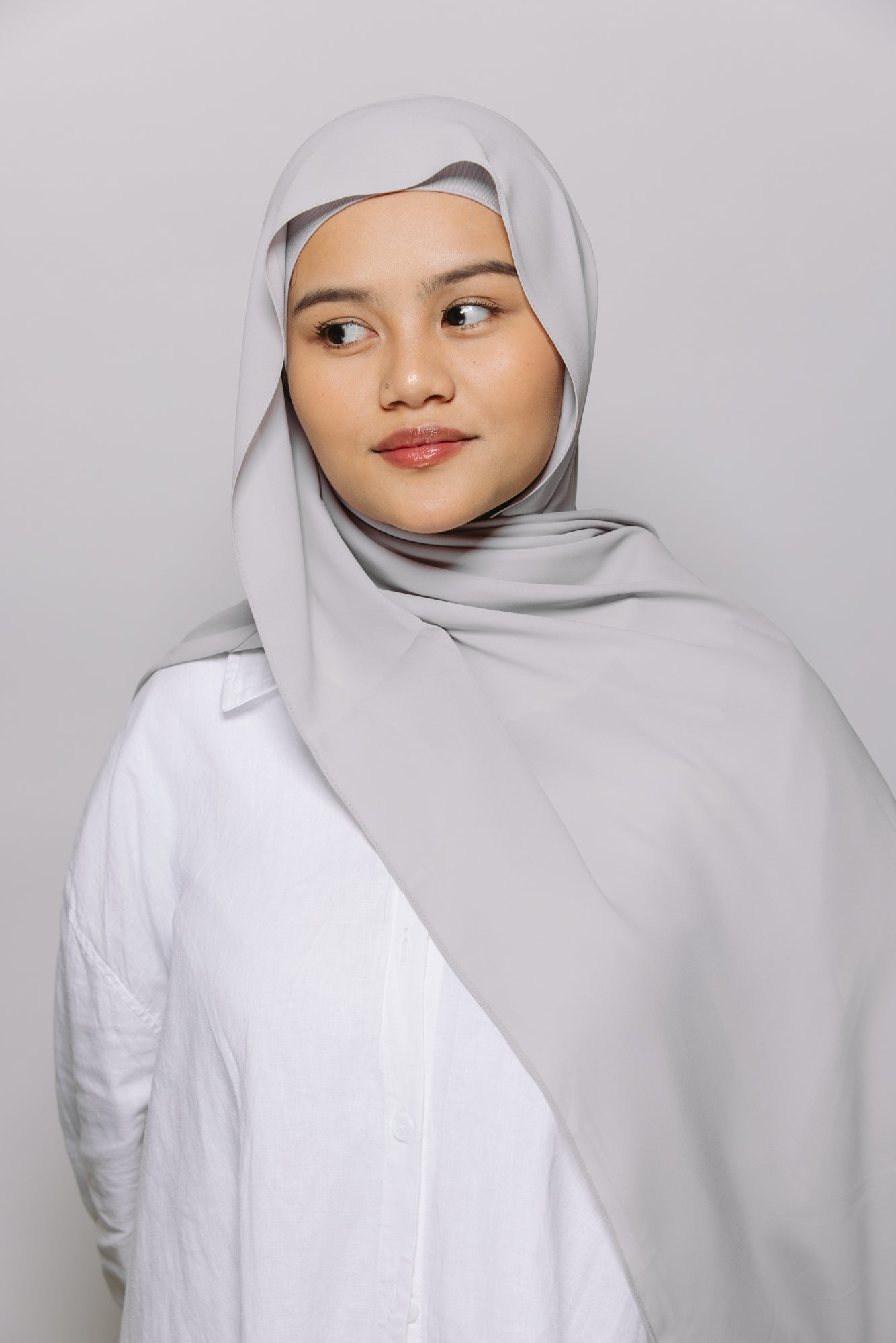 Pebble — Instant Chiffon Hijab with Built-in Magnets