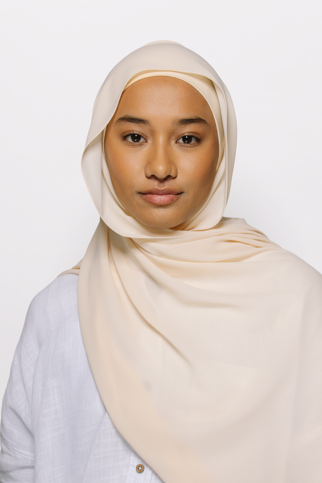 Shell — Instant Chiffon Hijab with Built-in Magnets